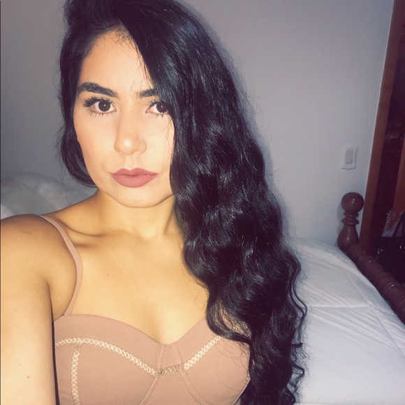 Meet your Posher, Adriana - Picture 1 of 1